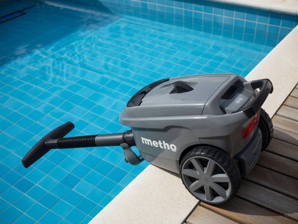 Swimming pool vacuum cleaner UK guide: top models and features