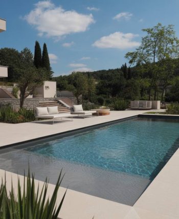 What you need to know about inox pools in modern landscaping